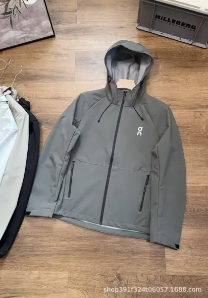On Running Windbreaker Jacket Gray Outerwear - 1