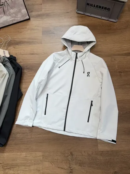 On Running Windbreaker Jacket Beige Outerwear - 5