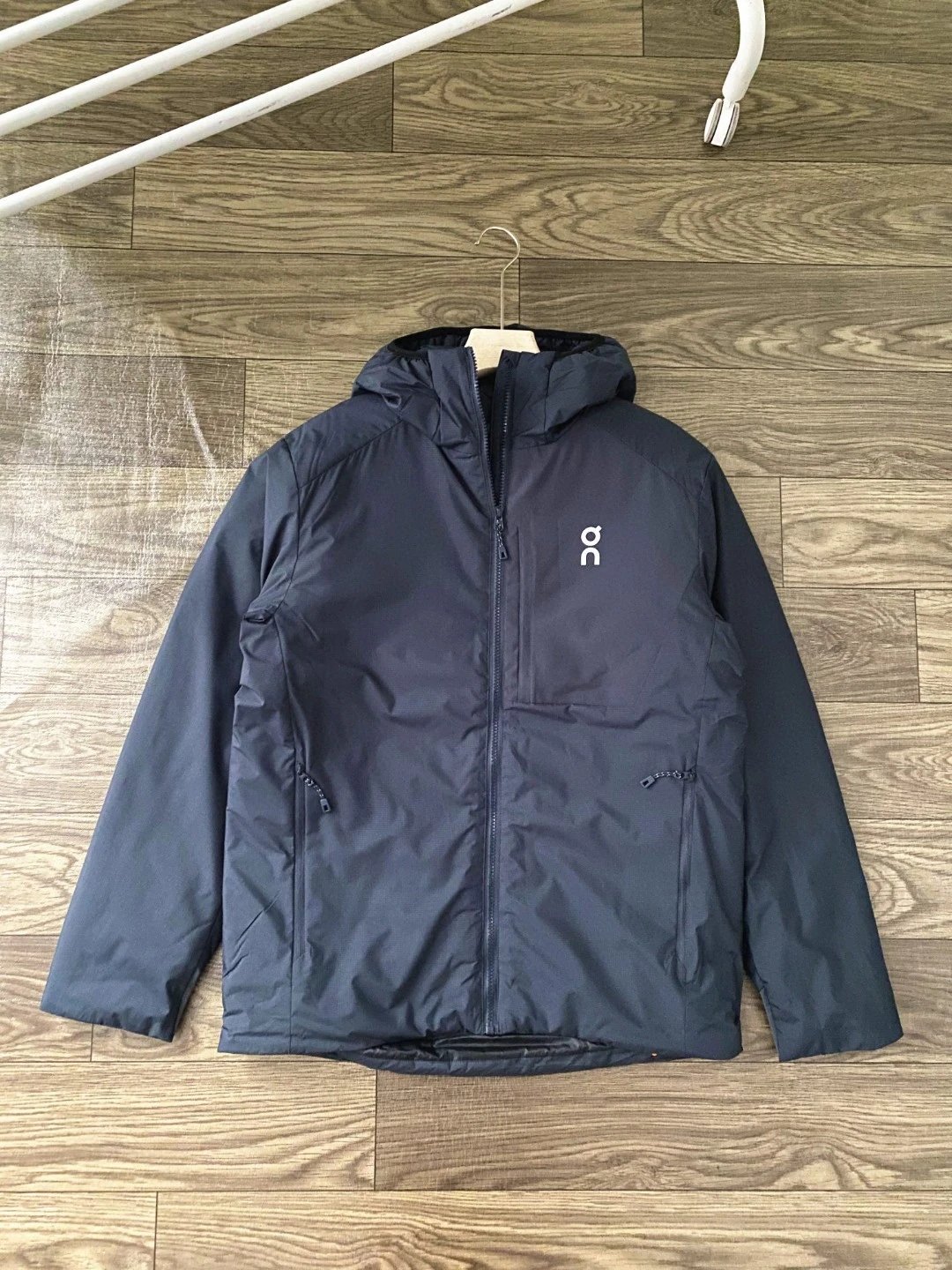 On Running Cloud jacket Gray Outerwear - 9