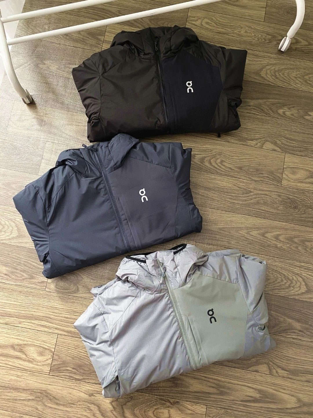 On Running Cloud jacket Gray Outerwear - 6