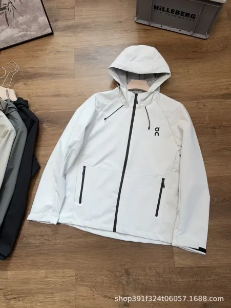 On Running Windbreaker Jacket White Outdoor Performance Jacket - 1