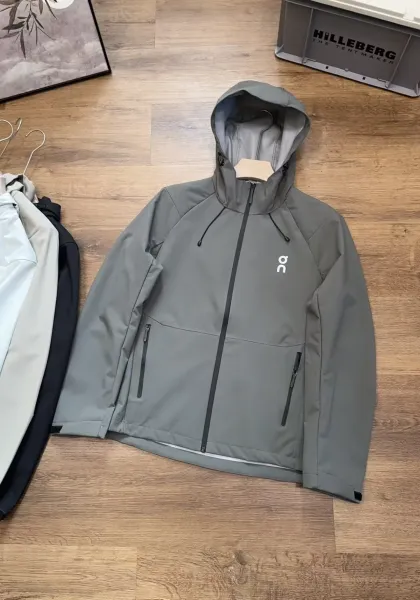 On Running Windbreaker Jacket Beige Outerwear - 8