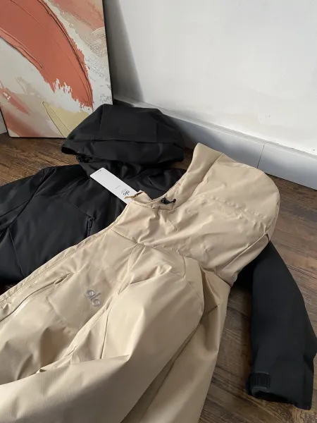 Alo Yoga Performance Hooded Windbreaker Army Green Jacket - 17