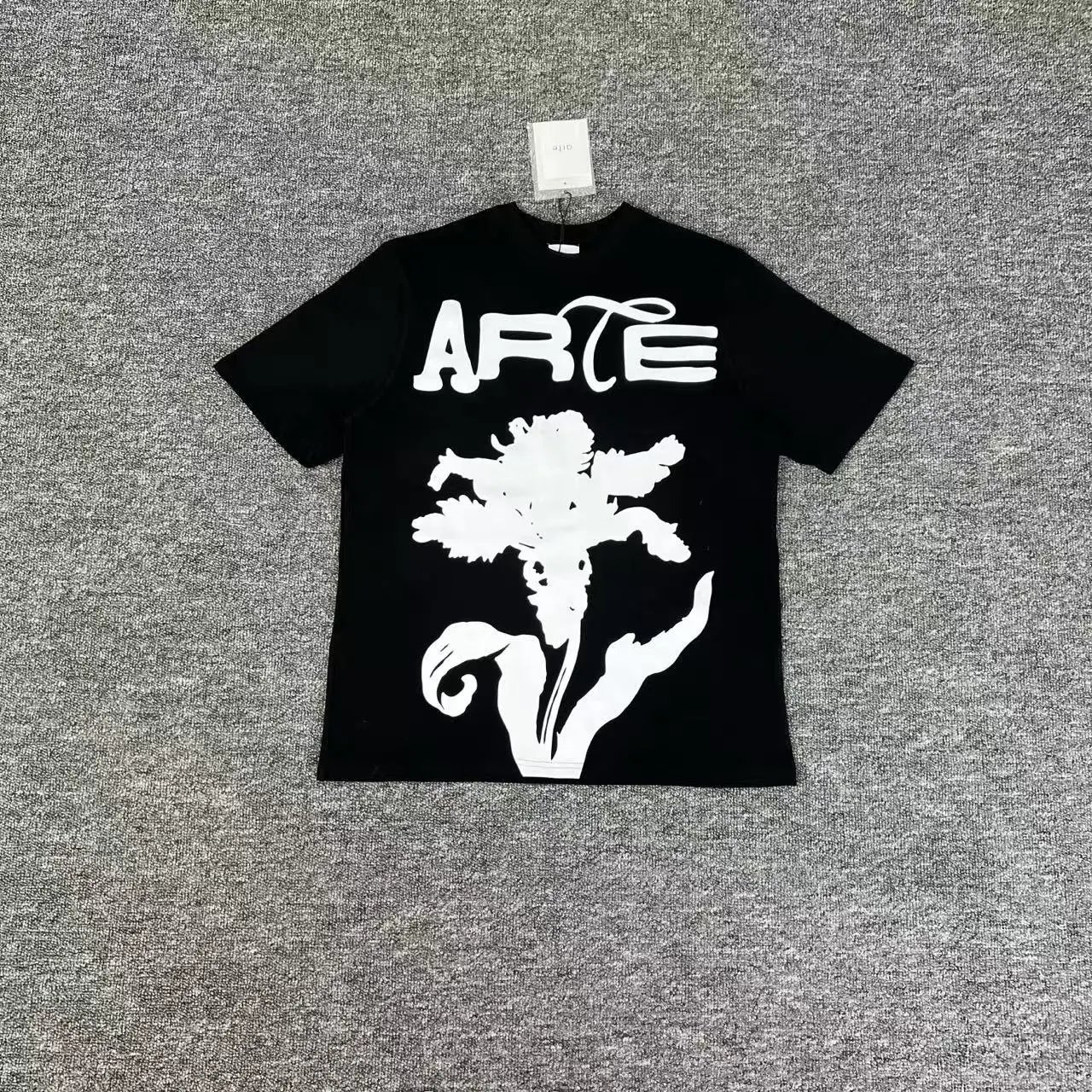 ART-211 Black