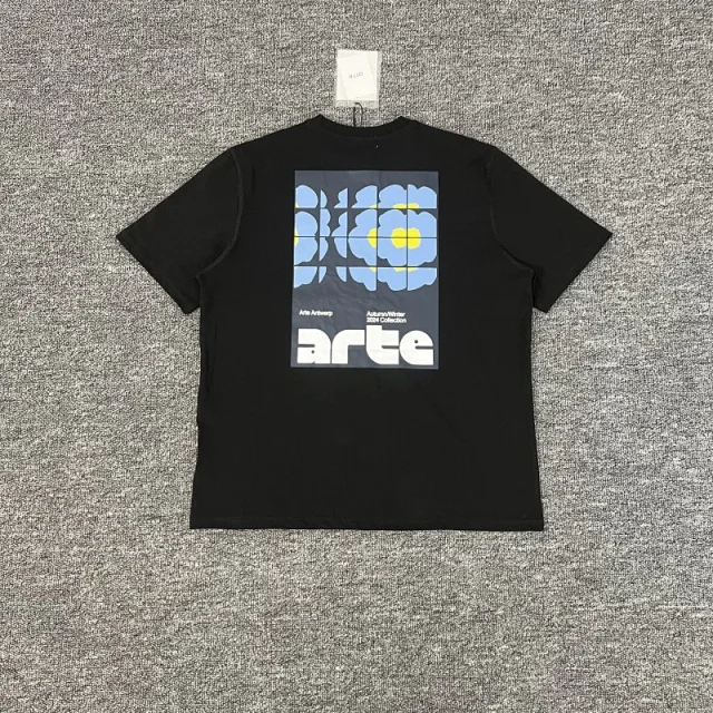 Arte Antwerp T-Shirts Graphic Print Short-Sleeve T-Shirt product detail image 4