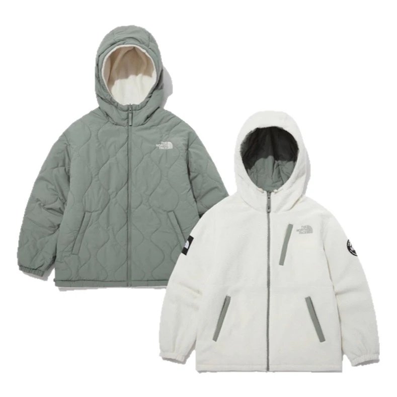 The North Face Jackets Reversible hooded sherpa fleece padded jacket image 5
