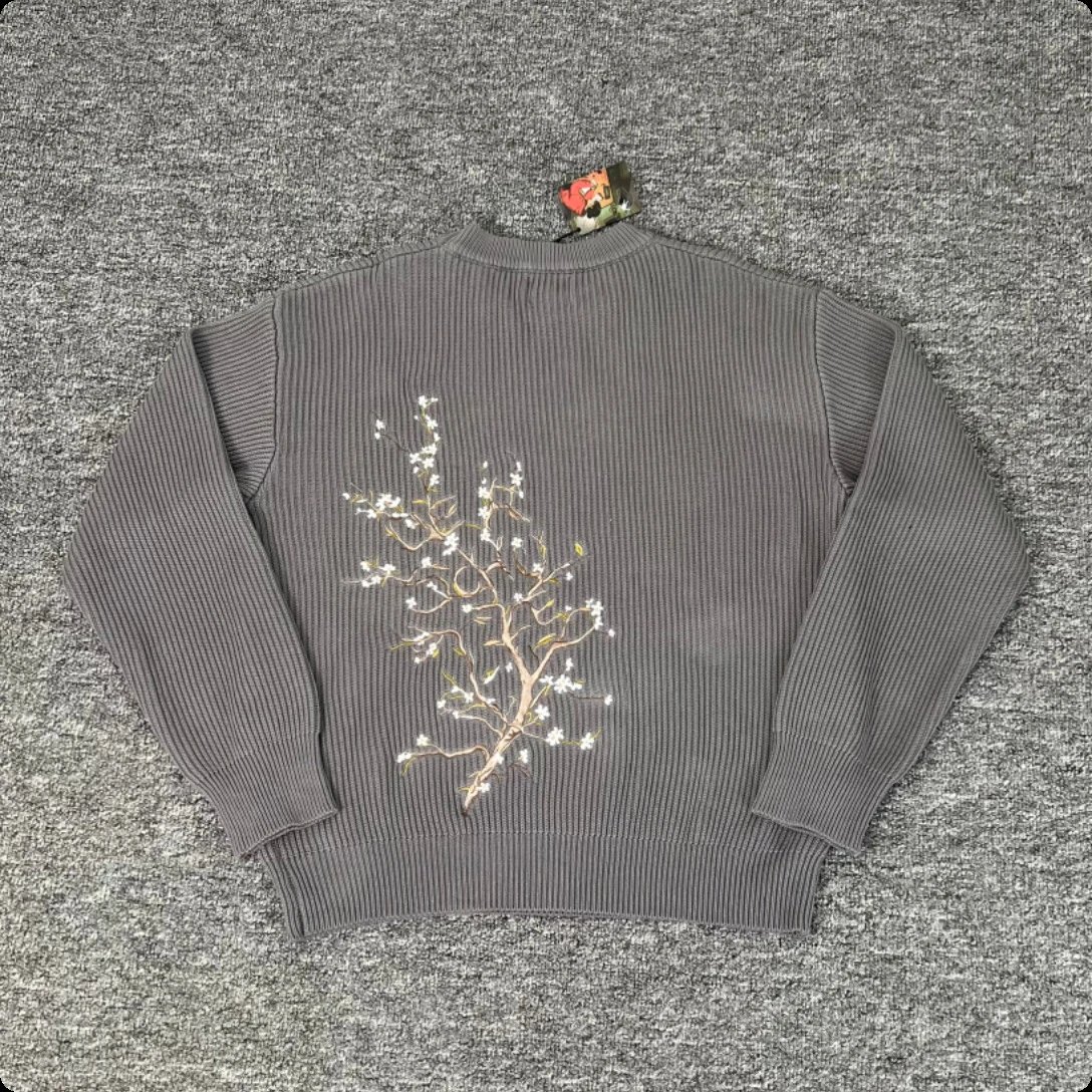 802 floral embroidered sweater (gray)