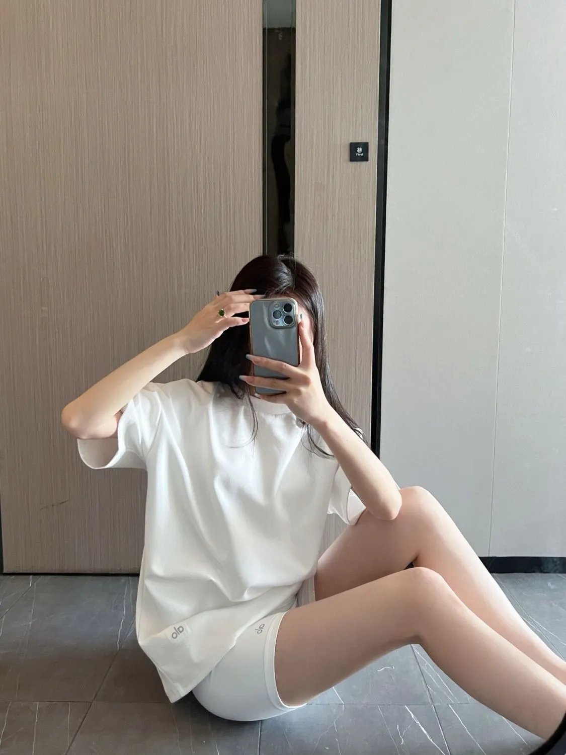 Alo Gunmetal Gray Shorts - 25
