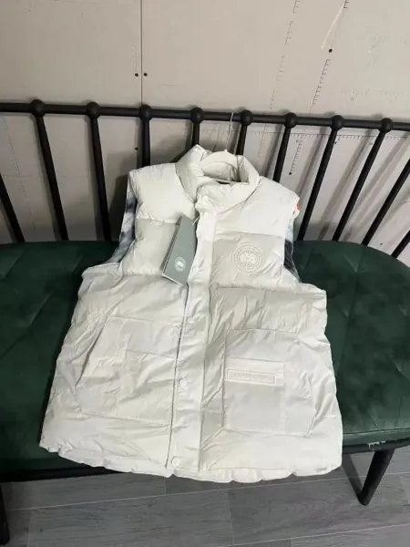 Canada Goose Freestyle Vest White Down Vest - 1
