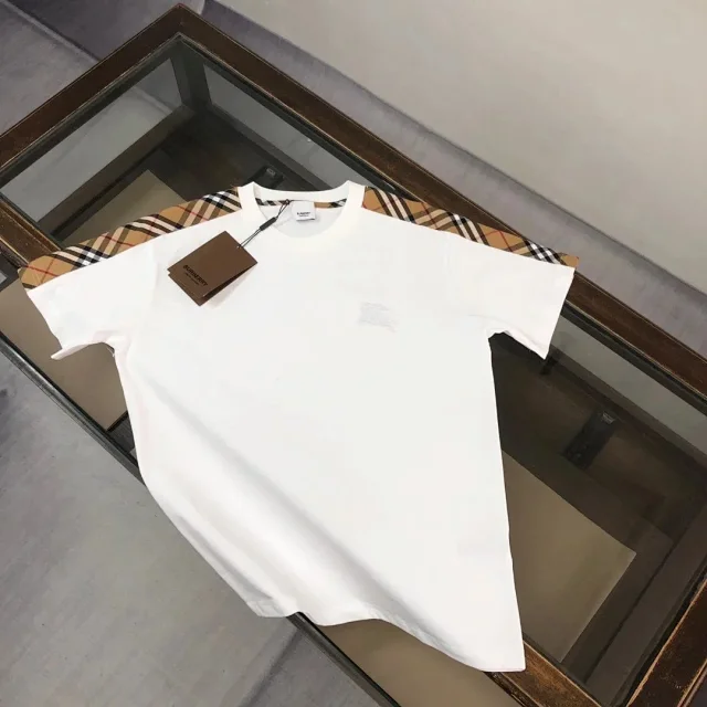 Burberry T-Shirts Short-Sleeve with Check Trim product detail image 3