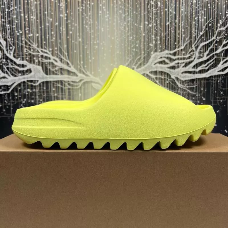 HQ6447 Apple Green