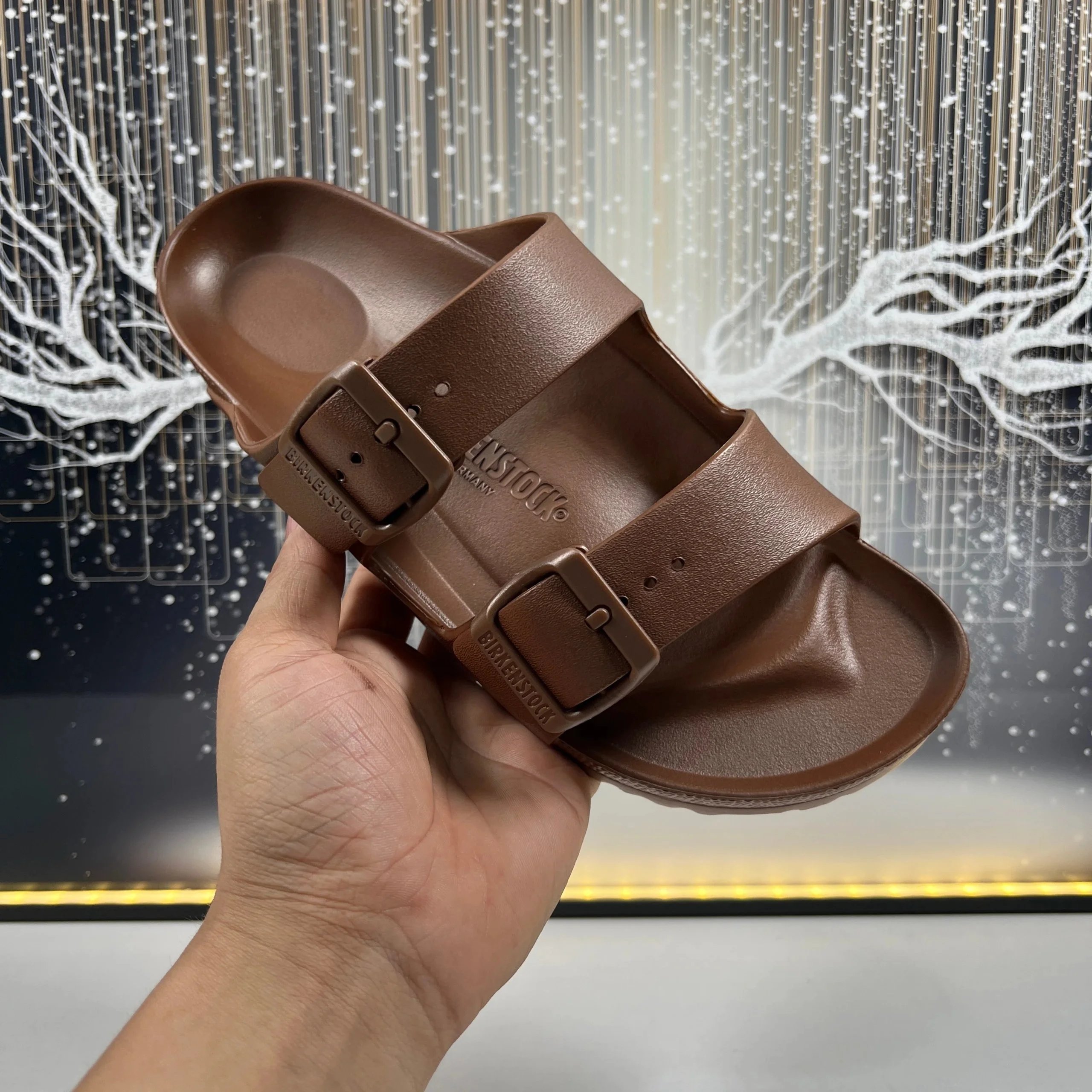 1027328 Khaki