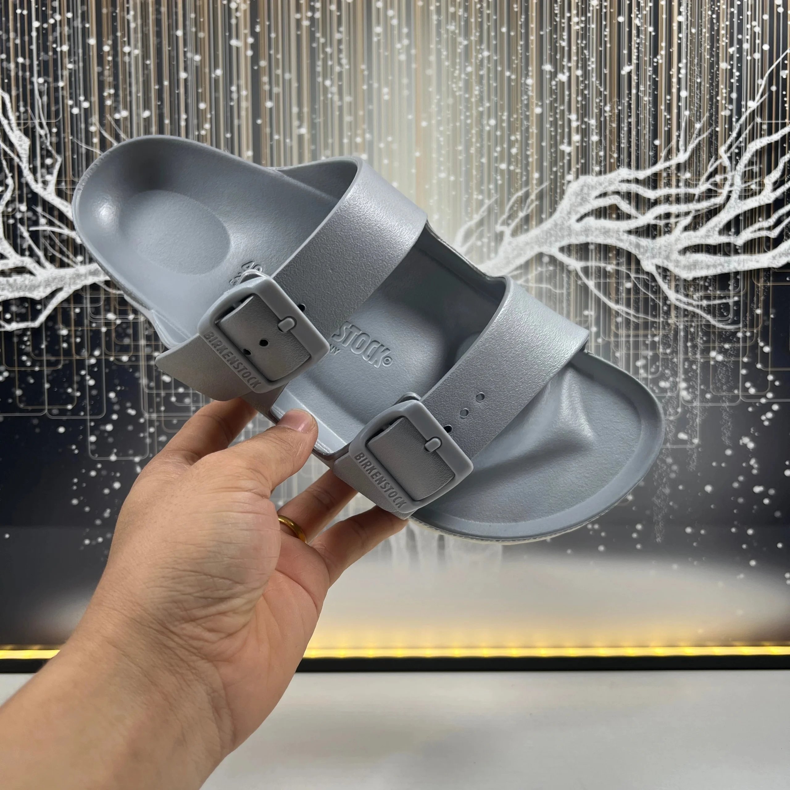 1003490 Silver Gray