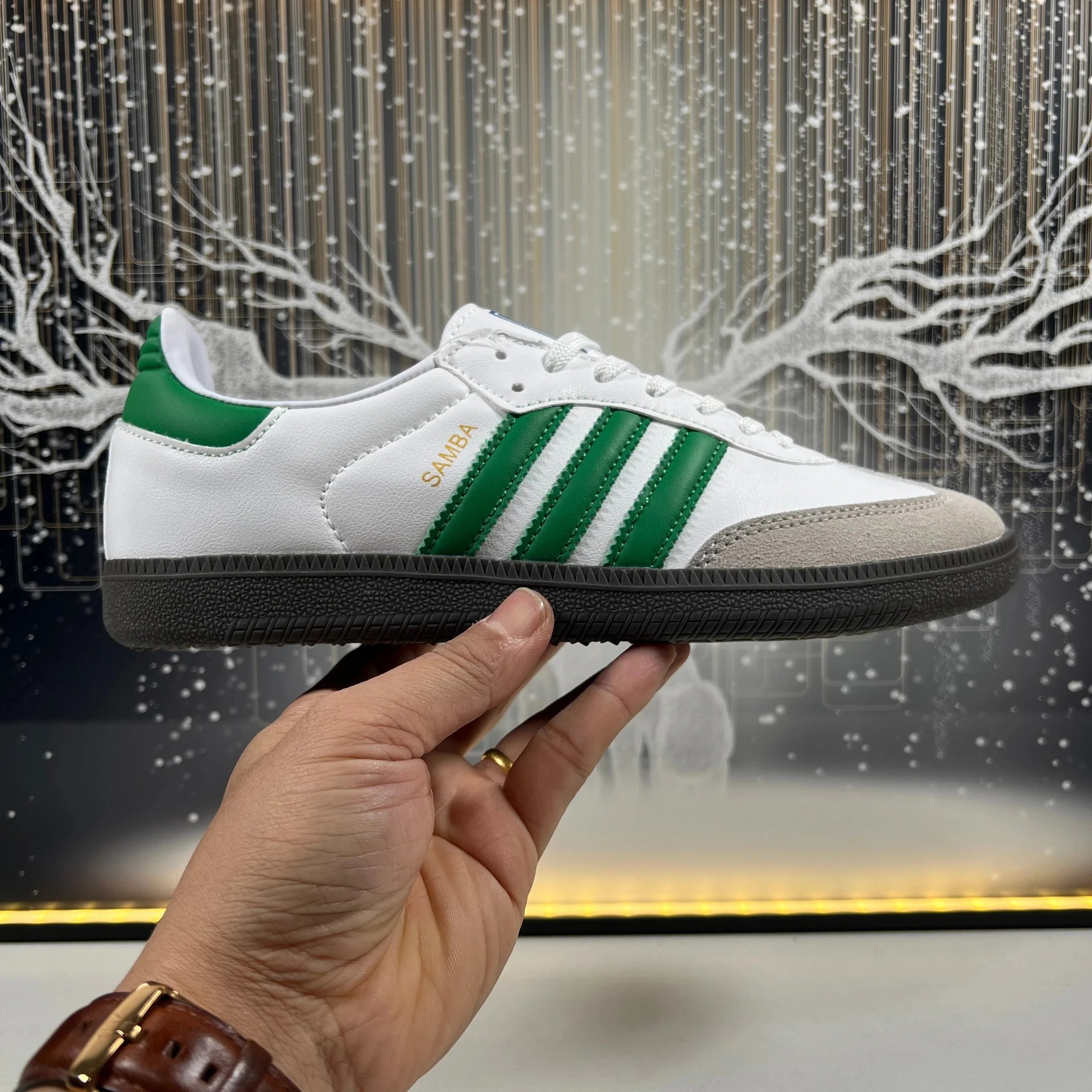 IG1024 White/Green