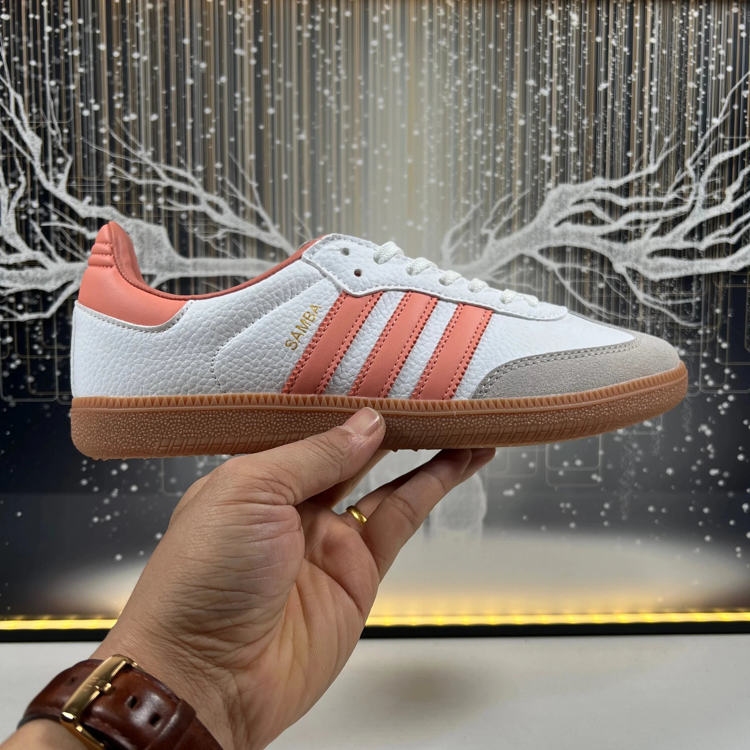 IG5932 White/Orange
