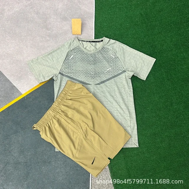 Nike Matching Sets Short-Sleeve Running T-Shirt and Shorts Set product detail image 14