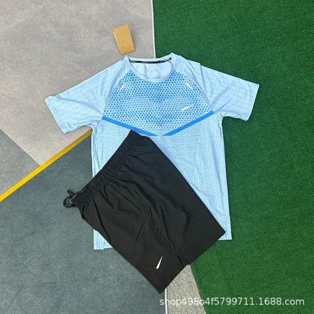 Nike Matching Sets Short-Sleeve Running T-Shirt and Shorts Set product detail image 15