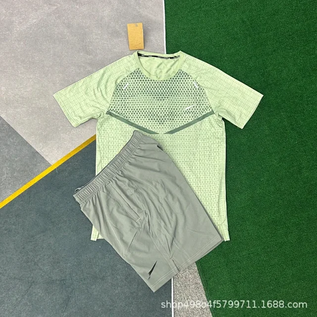 Nike Matching Sets Short-Sleeve Running T-Shirt and Shorts Set product detail image 20