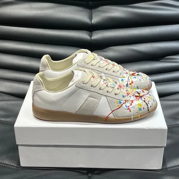 Maison Margiela Replica Sneakers Black Sneakers - 19