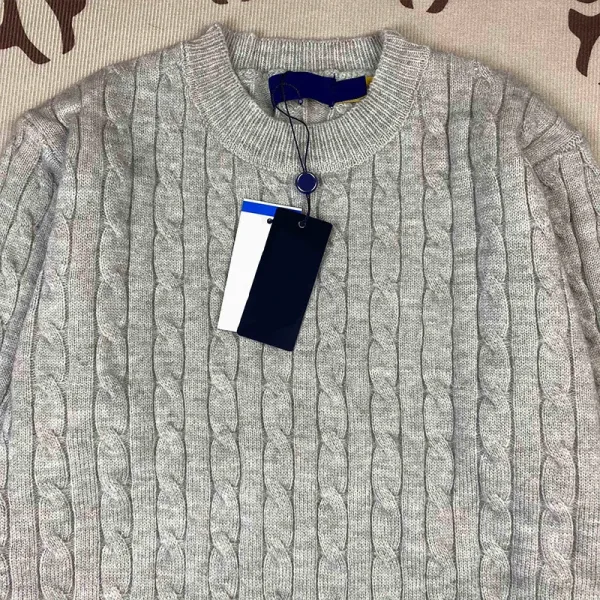 Design Cable Knit Red Sweater - 12