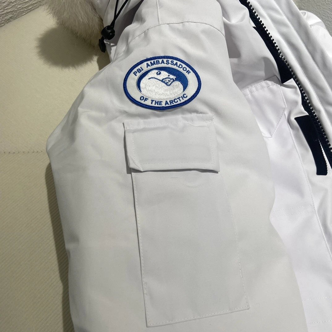 Canada Goose Expedition Parka Black Down Jacket - 38
