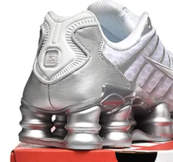 Nike Shox R4 White/Black/Silver Sneakers - 5