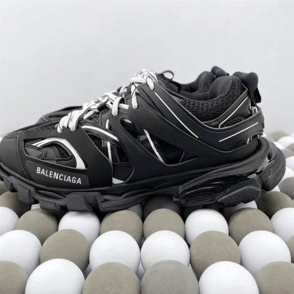 Balenciaga Track 2 White Chunky Sneakers - 3