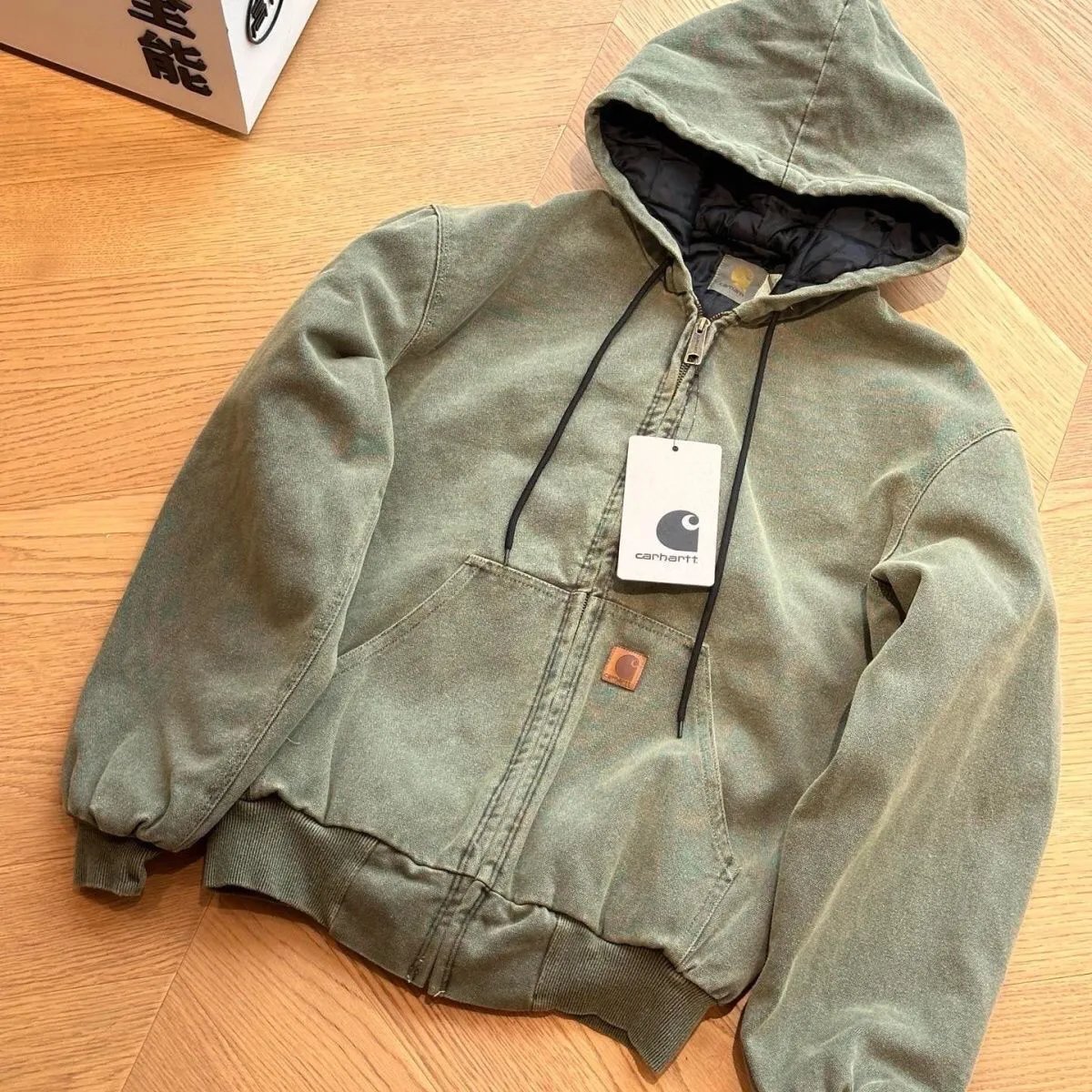 Washed Hooded Jacket photo 3