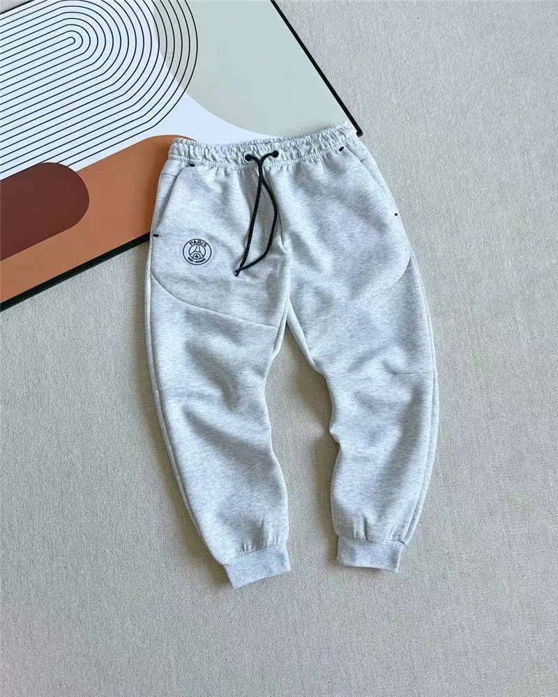 Embroidered Knit Tracksuit photo 7
