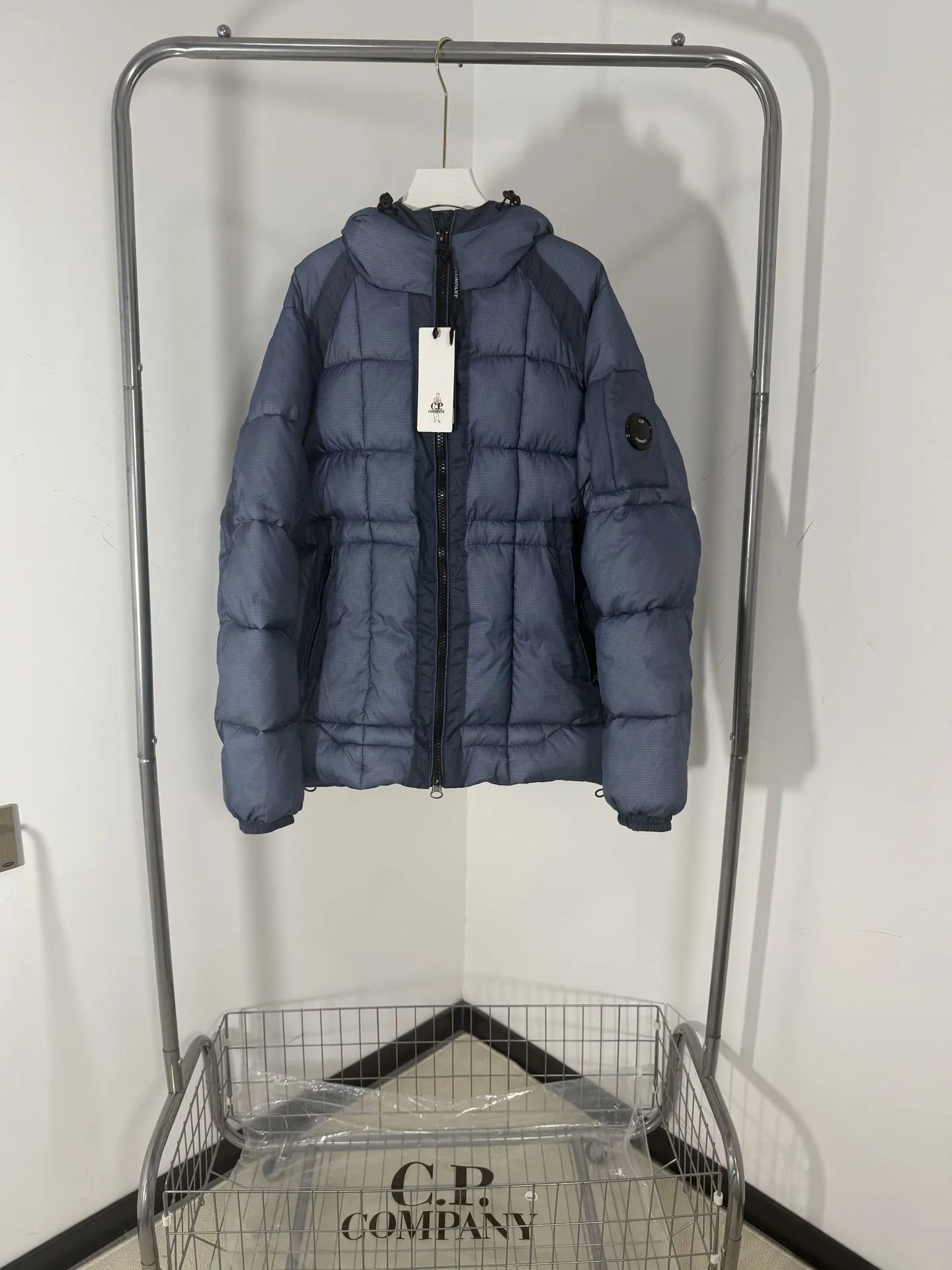 Grey Blue (More details on WhtsApp+853 66840092)