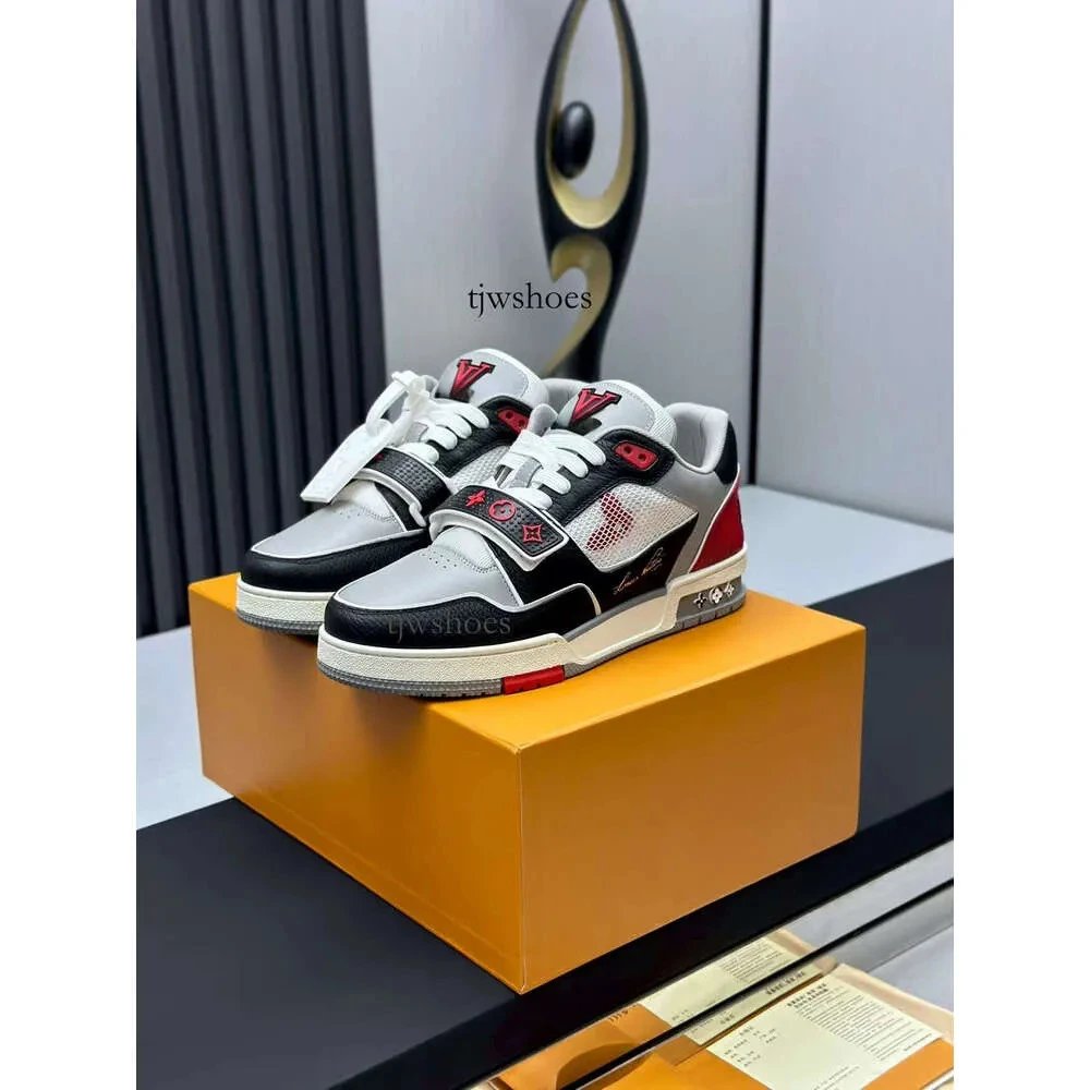 Louis Vuitton Sneakers LV Trainer low-top monogram image 4