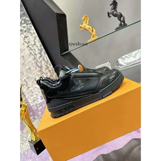 Louis Vuitton Sneakers LV Trainer low-top monogram product detail image 25