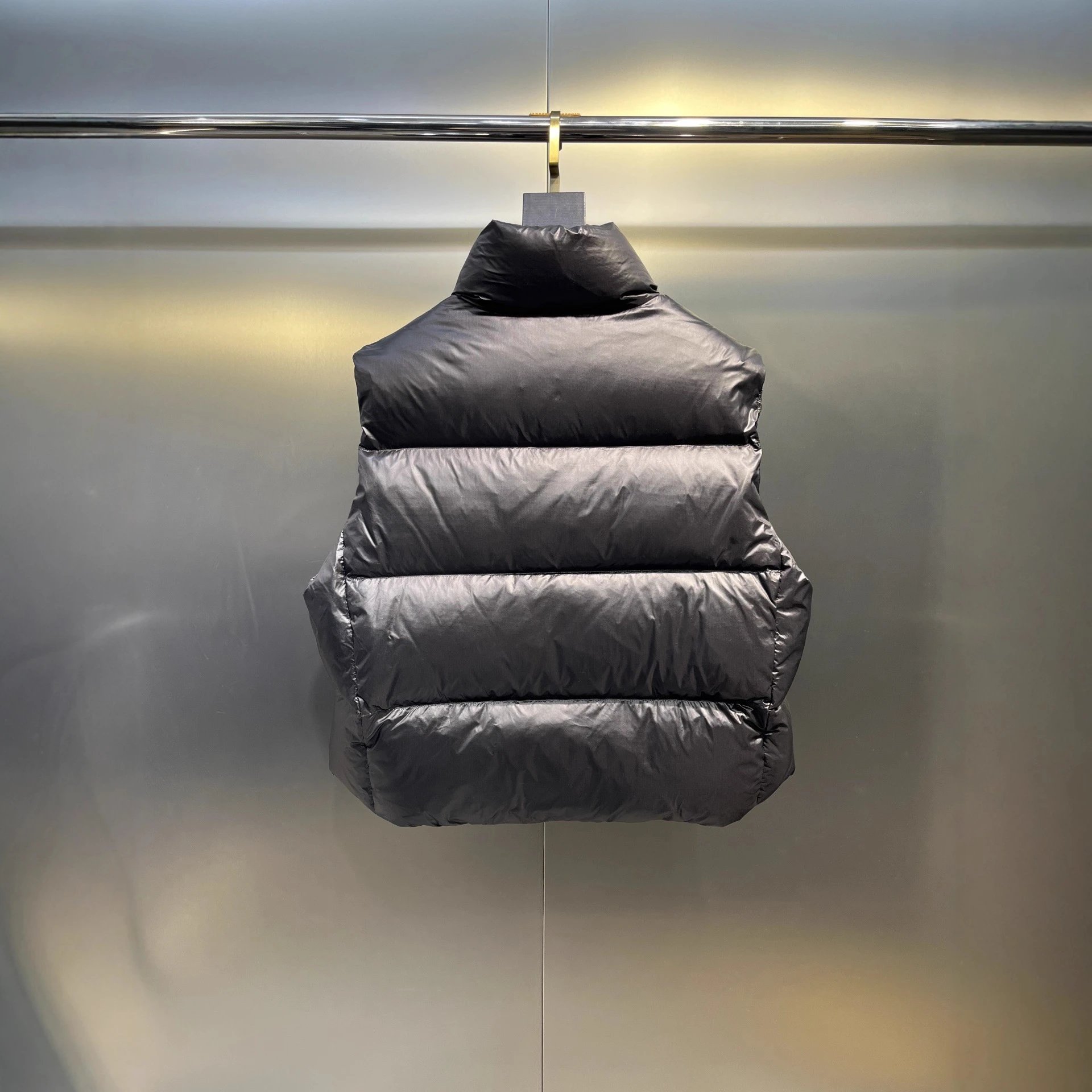 Canada Goose Vests Quilted high-collar puffer vest image 3