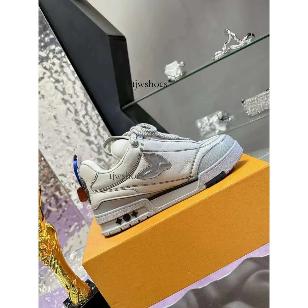 Louis Vuitton Sneakers LV Trainer low-top monogram — 20