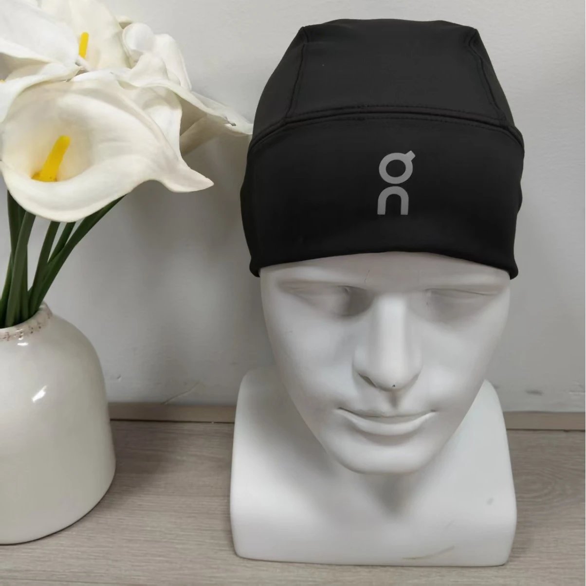 0n high elasticity breathable sports cap