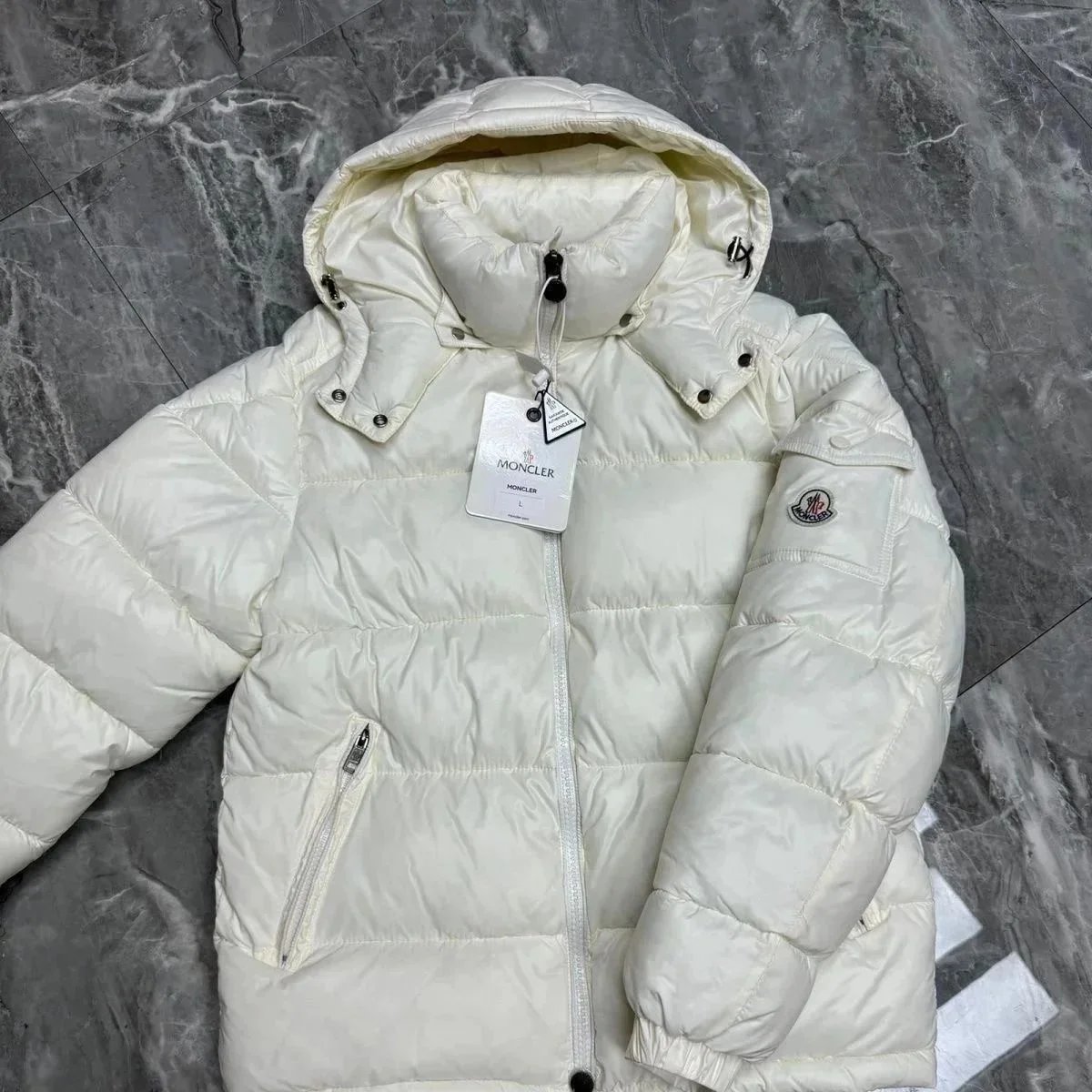 07 white