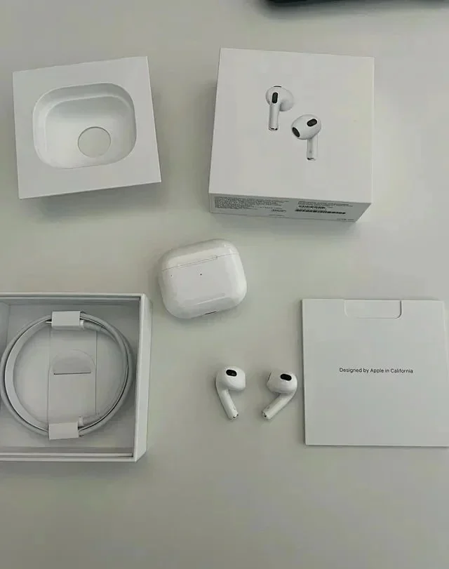 Unbranded Wireless in-ear earbuds with charging case product detail image 3
