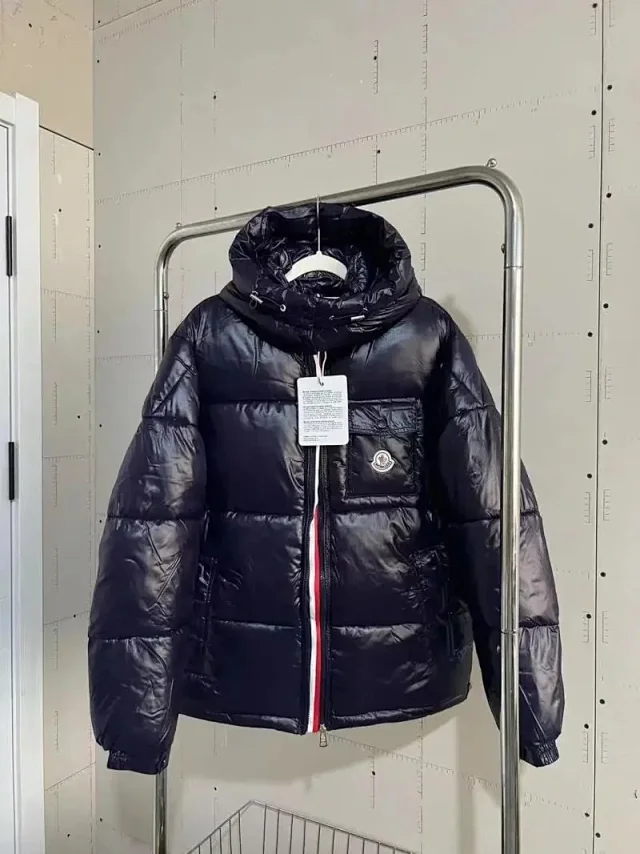 Moncler Down Jackets Hooded color-block puffer jacket product detail image 8