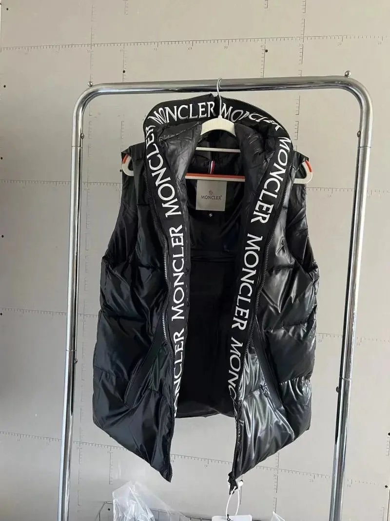 Moncler Down Jackets Hooded color-block puffer jacket — 21
