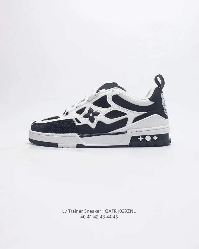 Louis Vuitton LV Trainer Sneaker product detail image 6