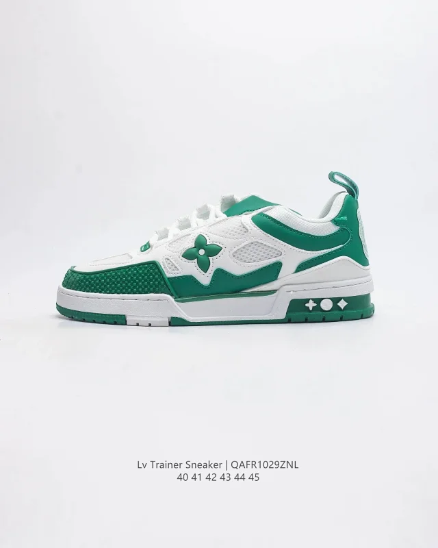 Louis Vuitton LV Trainer Sneaker product detail image 8
