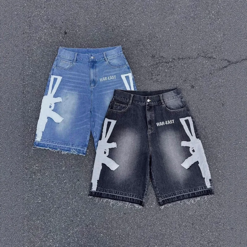 Shorts con Bordado Bone