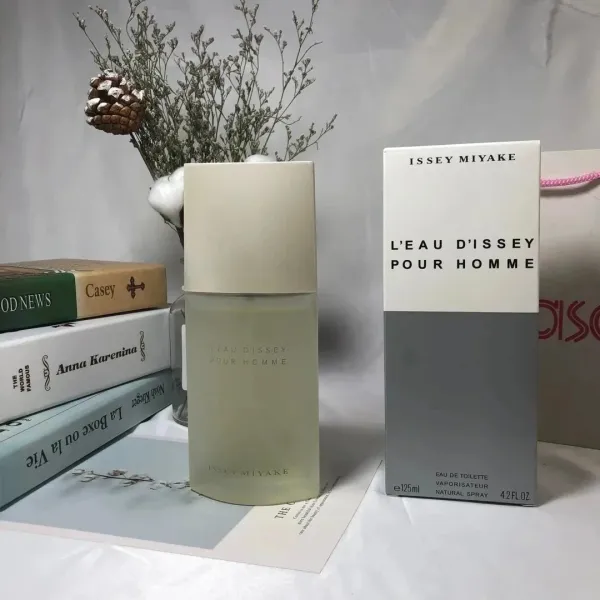 Issey Miyake L'Eau d'Issey Pour Homme Eau de Toilette Perfume - 1