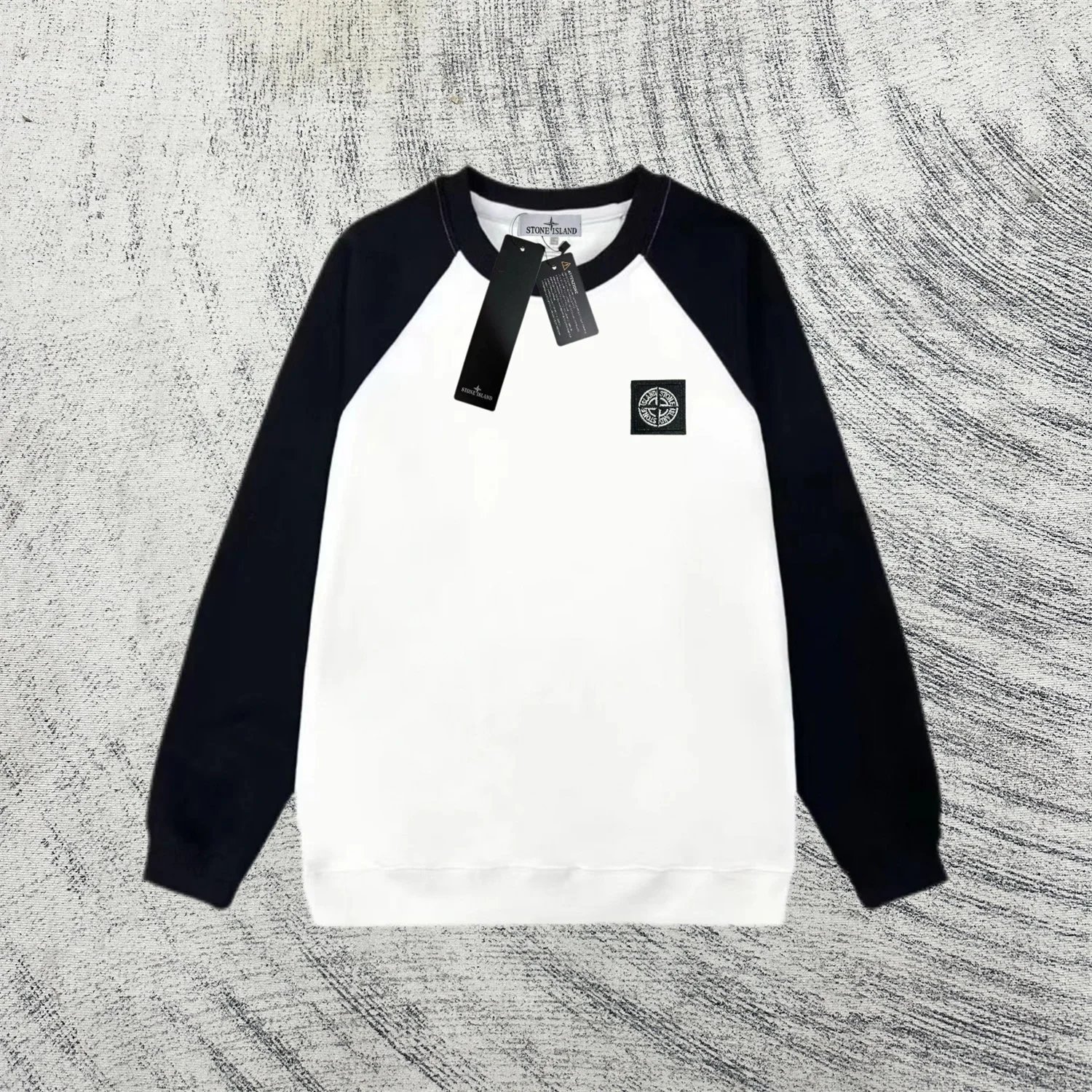 Stone Island Raglan Sleeve Sweatshirt [38 styles]