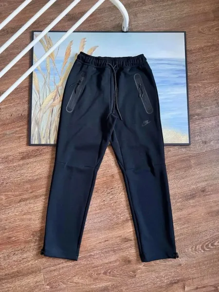 Nike Tech Fleece Joggers Black Sweatpants - 1