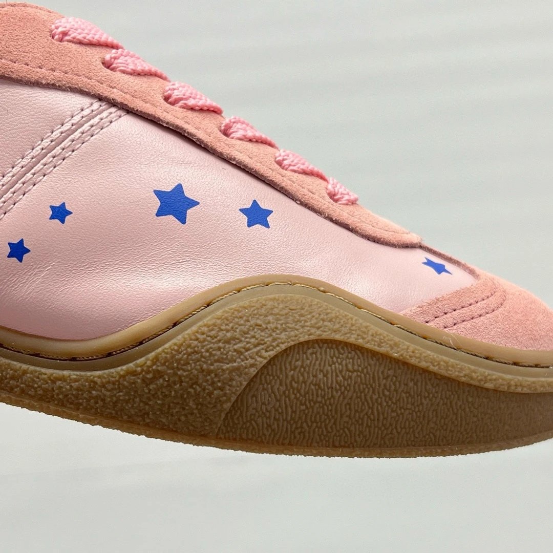 Design Pink Star-Embellished Suede Sneakers - 12