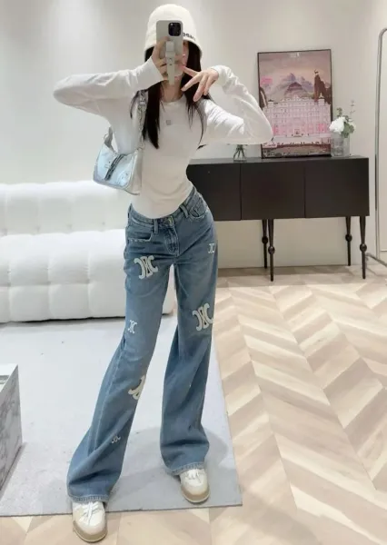 Design Embroidered Logo Wide-Leg Jeans Blue - 9