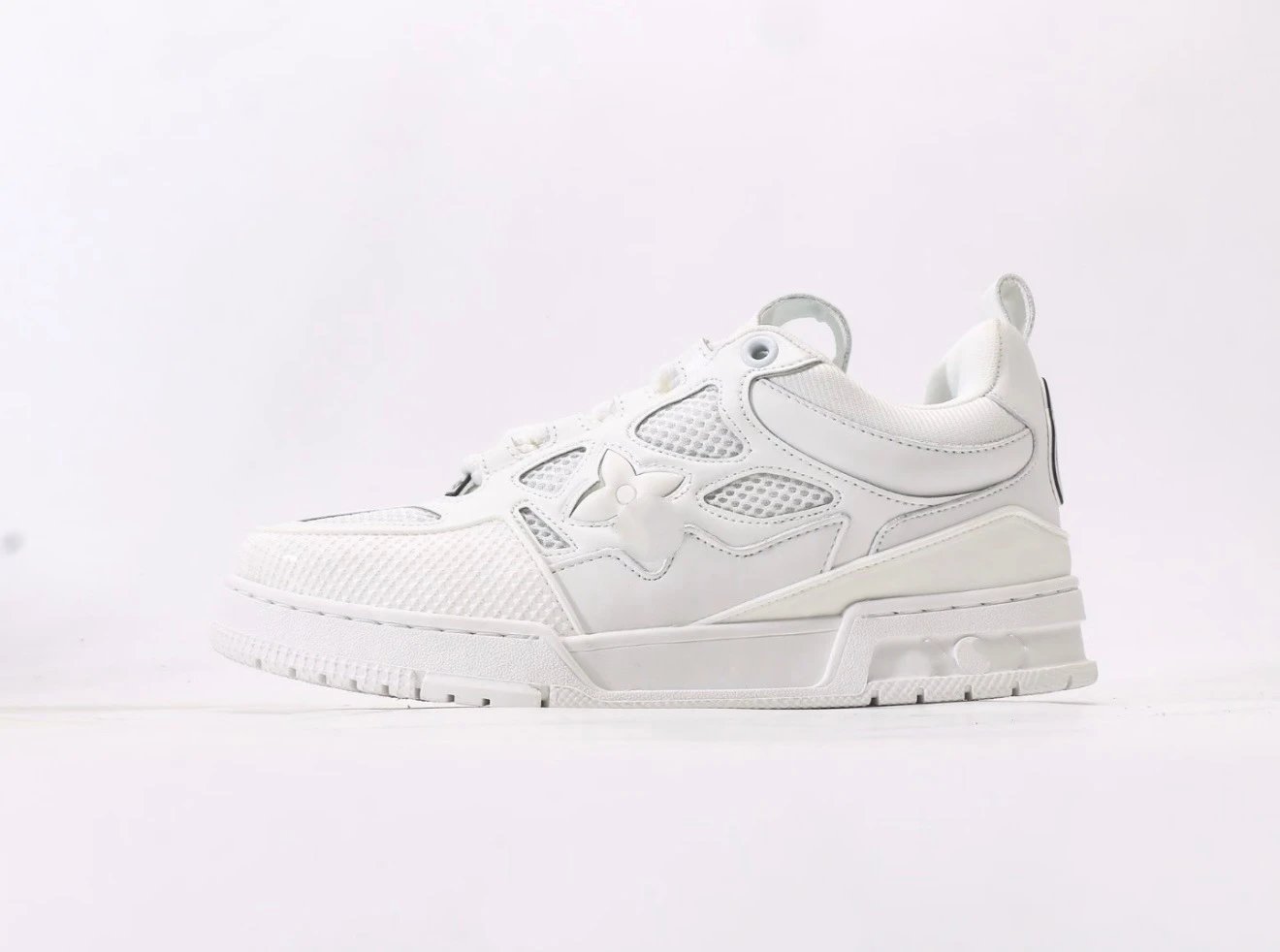 High-top v36-46 in solid white SKU image