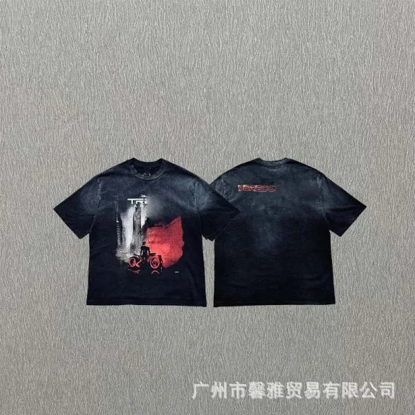 Design Tron-Inspired Graphic Print Black T-Shirt - 1