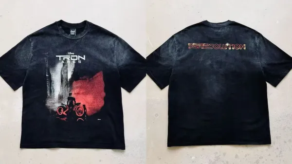 Design Disney Tron: Ares Graphic T-Shirt Black T-Shirts - 1